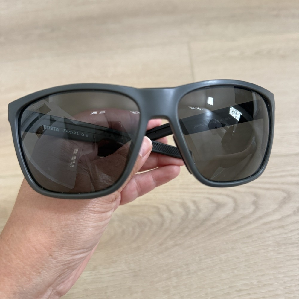 Costa Del Mar Ferg XL Sunglasses Matte Black 580G Gray Polarized Glass 6S9012